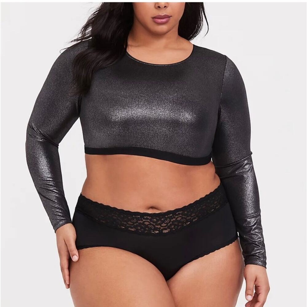 Torrid Curves black metallic long sleeve crop top size 2 or 2X